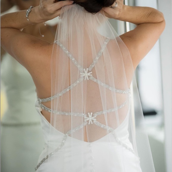 Dresses & Skirts - Henry Roth wedding dress